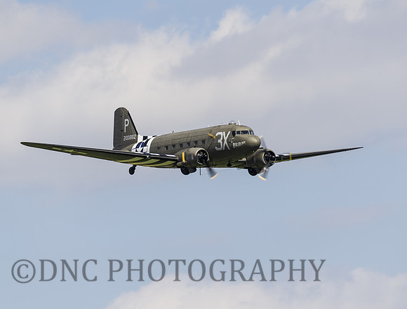 Douglas Dakota C47A 'Drag em oot'
