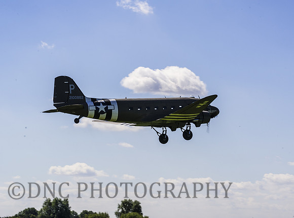 Douglas Dakota C47A 'Drag em oot'