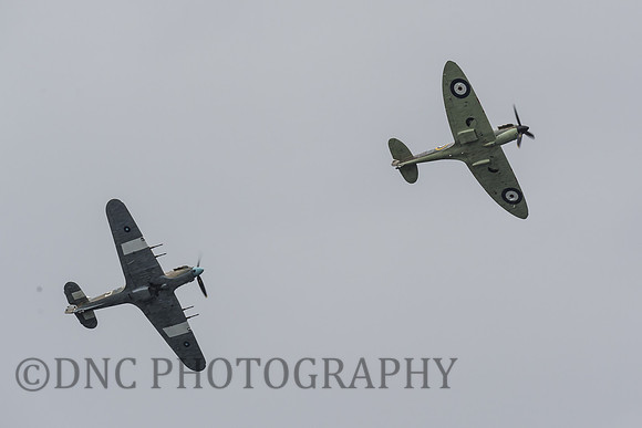 BBMF Spitfire MkIIa P7350 & Hurricane MkIIc PZ865,