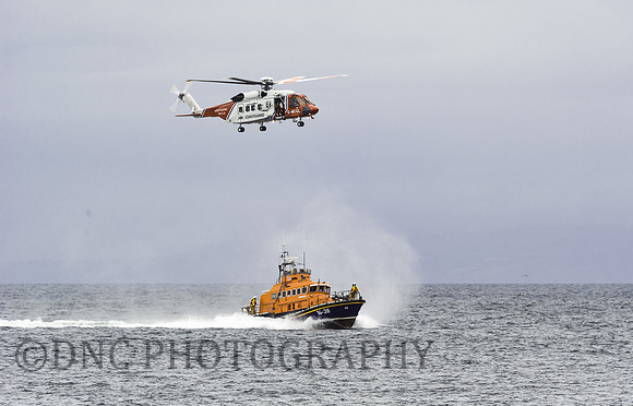 HM Coastguard Sikorsky S-92A G-MCGL & RNLB Jim Moffat 14-38