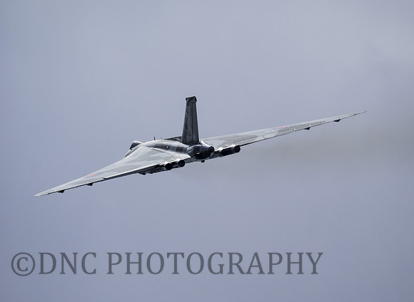Vulcan XH558