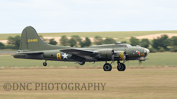 Boeing B-17G Flying Fortress ‘124485 DF-A’ ‘Sally B