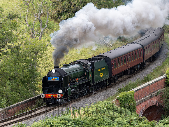 SR Schools Class 926 Repton at Darnholm.