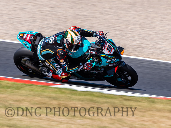 Peter Hickman FHO Racing BMW M1000RR