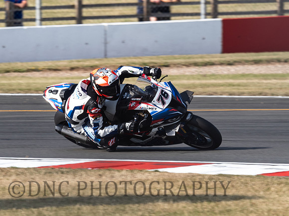 Loris Baz Bonovo Action BMW M1000RR