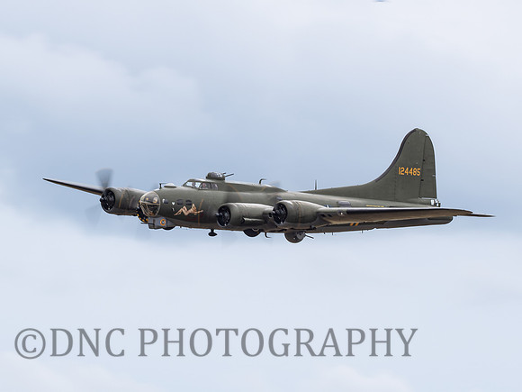 Boeing B-17G Flying Fortress ‘124485 DF-A’ ‘Sally B