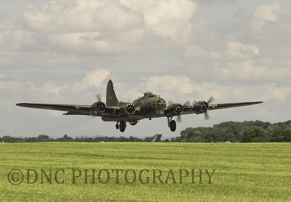 Boeing B17 Flying Fortress "Sally B"