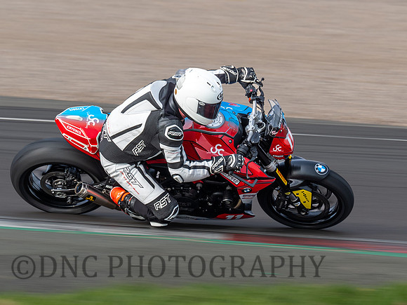 BMW Scott Carson - Team Cryosol BMW F900