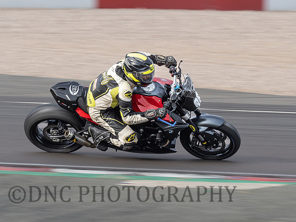 BMW Paul Young BMW F900 R Cup