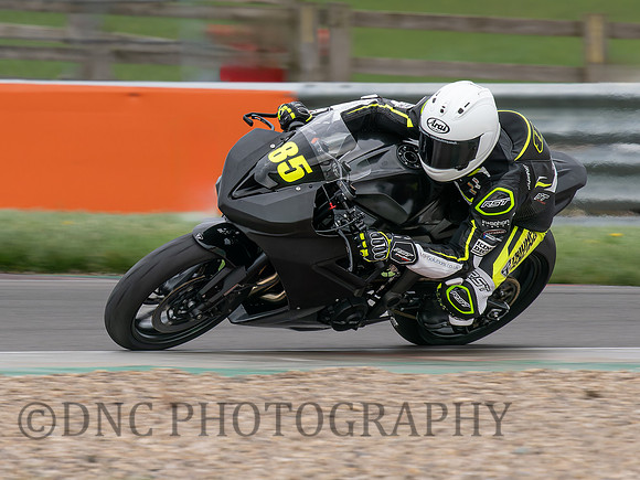 SPBK Jayden Martin - MIH Solutions - Macadam Racing Triumph 765