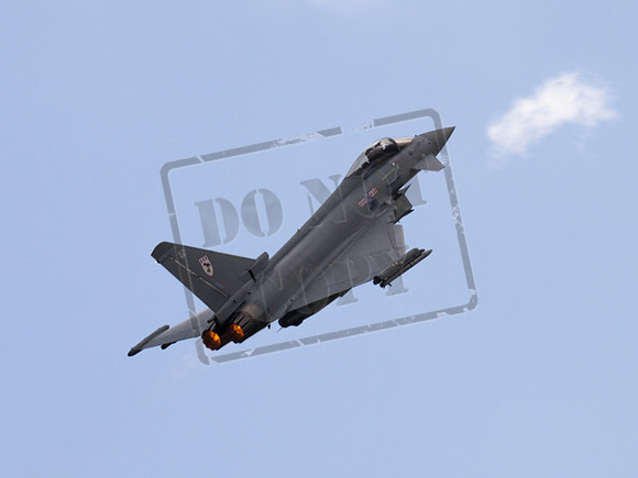 Eurofighter Typhoon F2 BZ ZJ911 29 (R) SQN 2