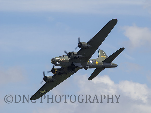 Boeing B17 Flying Fortress "Sally-B"
