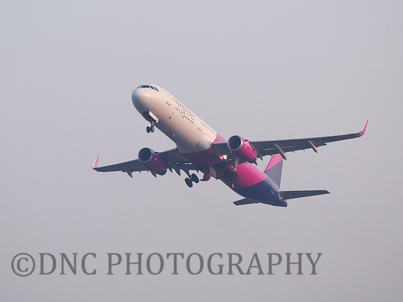 Wizz Air A321 G-WUKH 24th March 2022