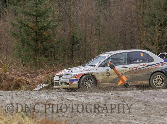 Miles Johnston & Ian Bevan Mitsubishi EVO 8