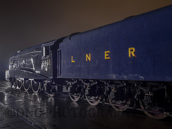 LNER A4 4468 "Mallard"