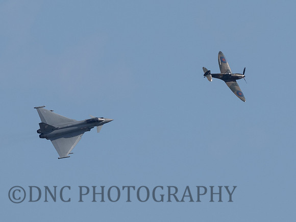 BBMF Spitfire MkIIa P7350 & Typhoon FGR4 ZJ937