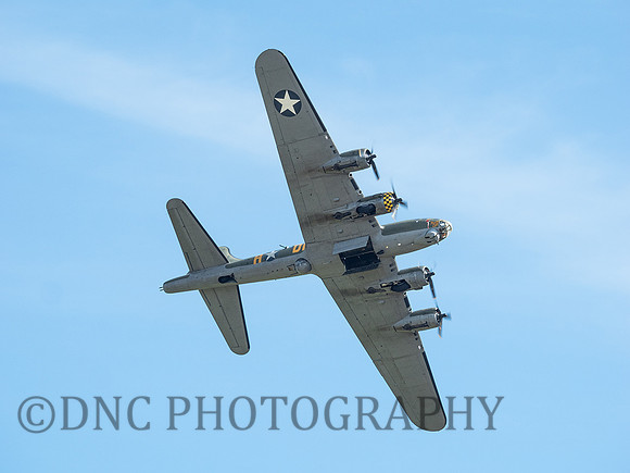 Boeing B-17G Flying Fortress 124485 Sally B .1
