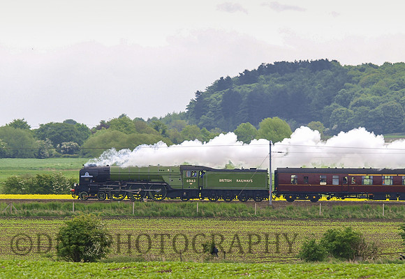 A1 60163 Tornado approaches Bawrtry 16-05-2009