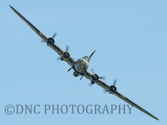 Boeing B-17G Flying Fortress 124485 Sally B .3